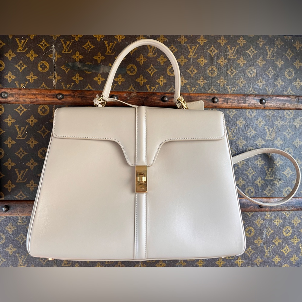 Celine 16 medium in Beige